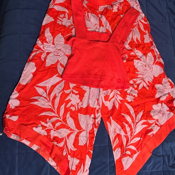 Adore Me Bold Red Ribbed Top - Picture 2 of 3